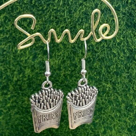 French Fry Earring, Fry Earring, Funny Food Earring, Gift Idea, Silly Earring - Picture 2 of 4